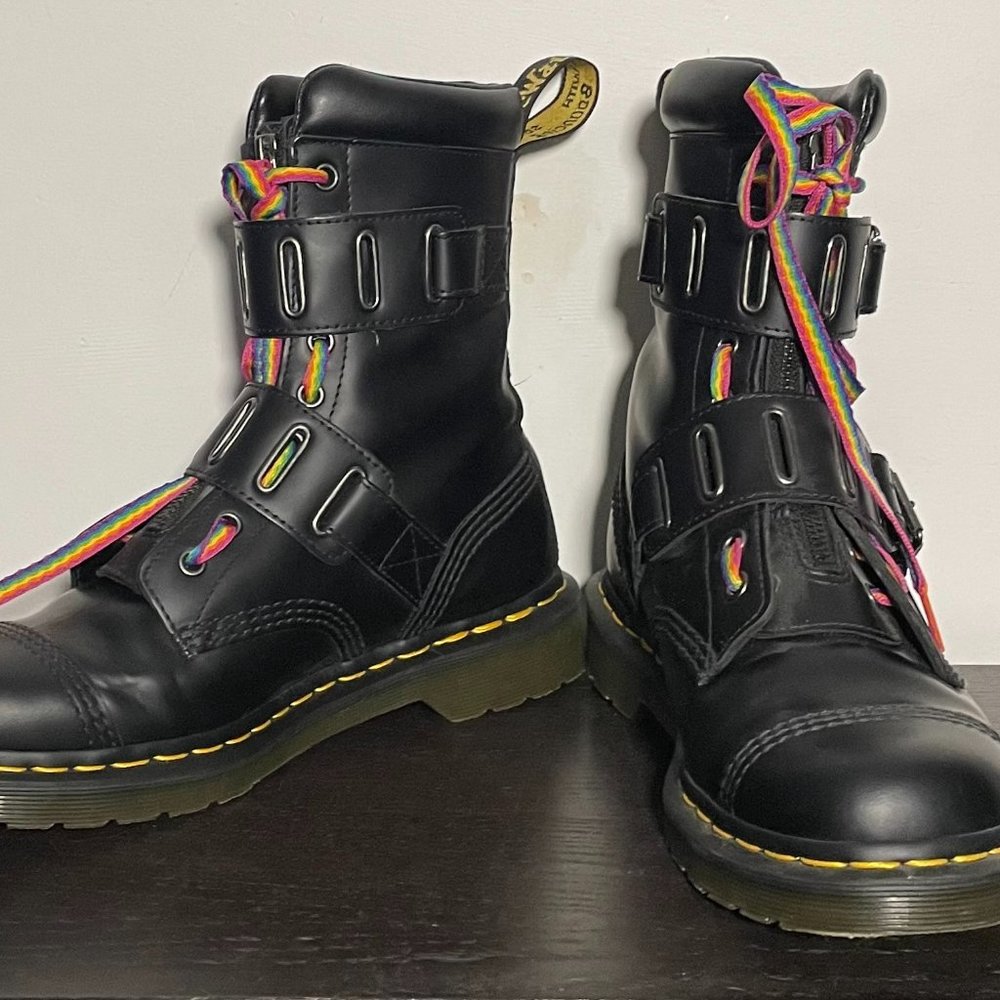 Dr. Martens 1490 Quynn Smooth Leather Buckle Boots